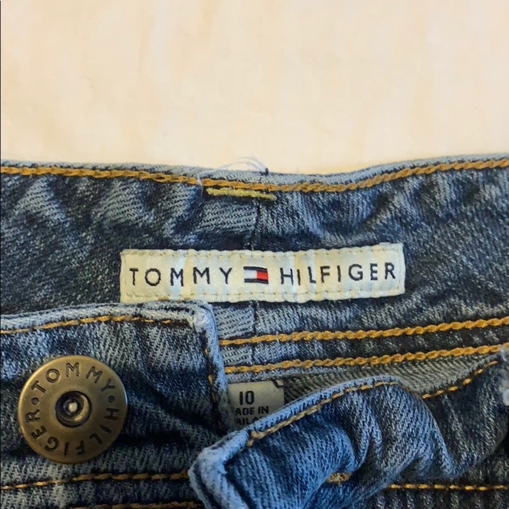 Shorts - Picture 2 of 5